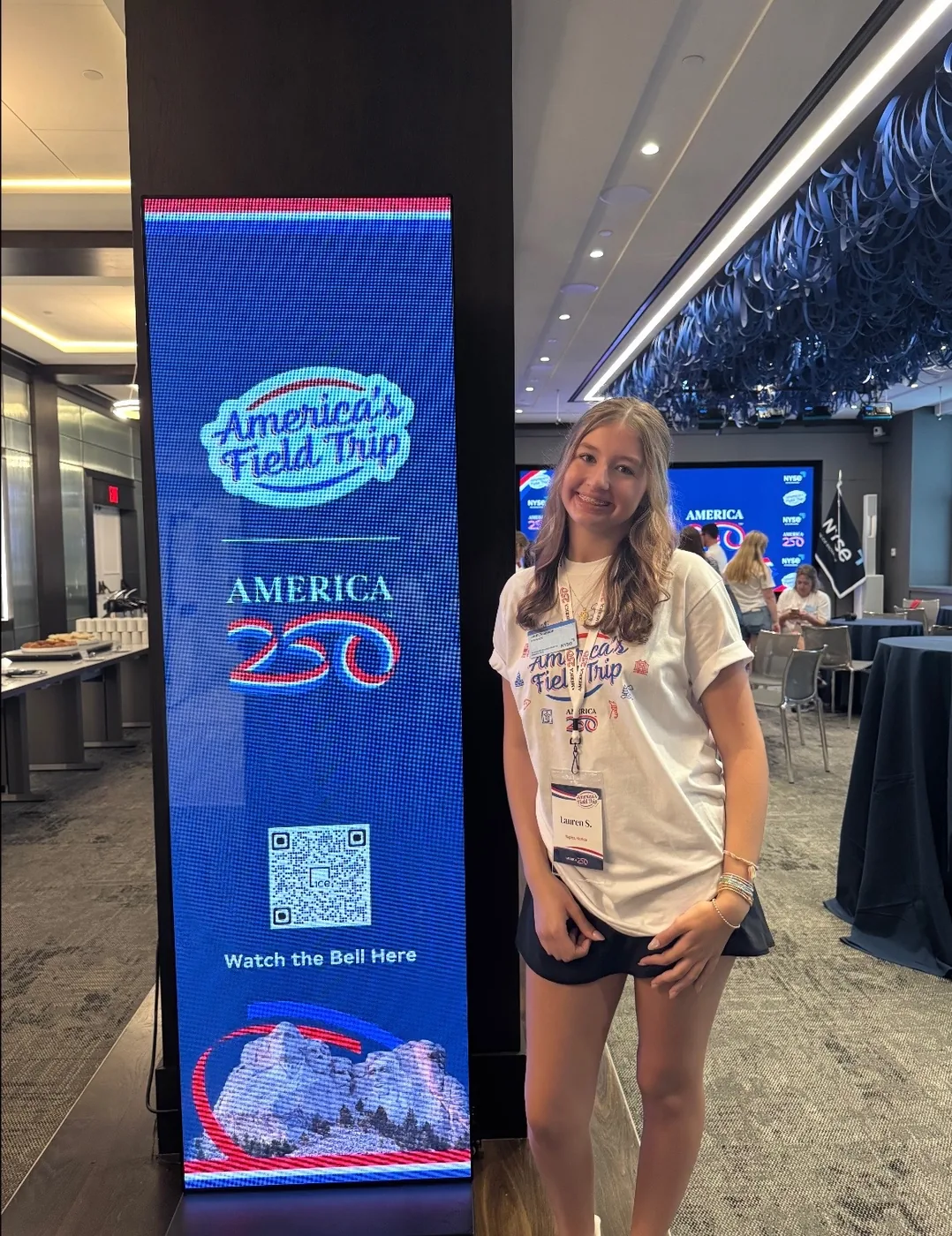 An America&rsquo;s Field Trip banner inviting guests to watch the Opening Bell