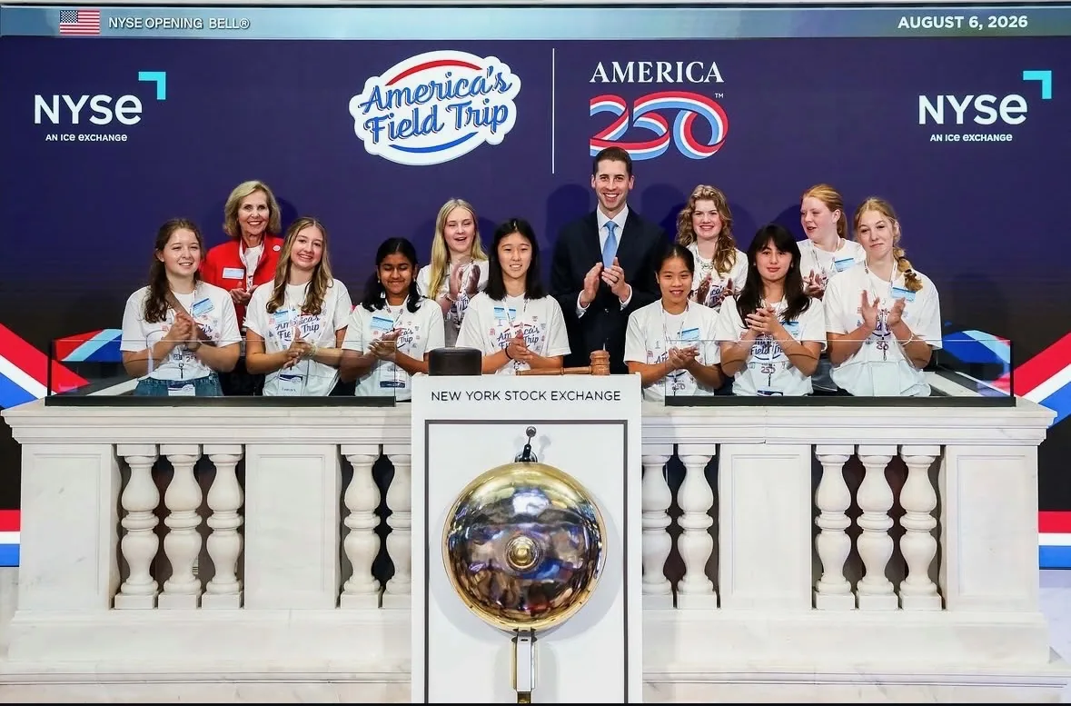 America&rsquo;s Field Trip winners on the podium for the Opening Bell at the New York Stock Exchange